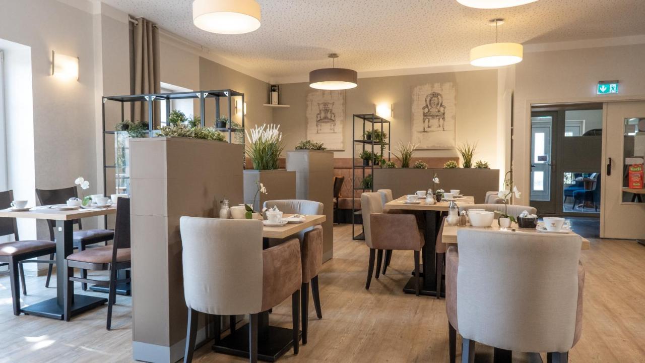 Hotel Am Uenglinger Tor Стендаль Экстерьер фото